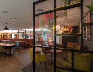 Bistro partition